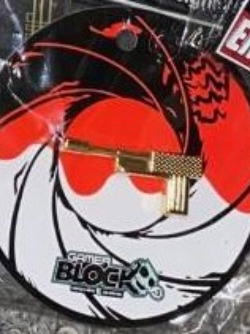 007 Pin